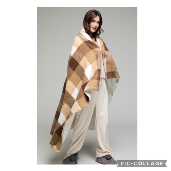 SHERPA BLANKET FOR CUDDLING  NWT - Picture 2 of 12